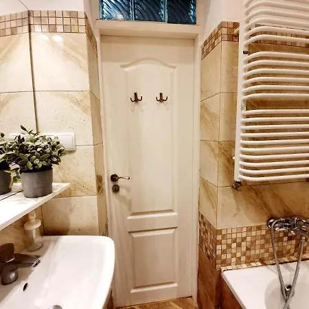 Apartament Dla 7 Osob Na Monte Cassino *